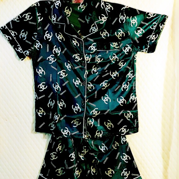 Leisure sleep wear Small/Medium Green/ Juniors - Picture 6 of 6